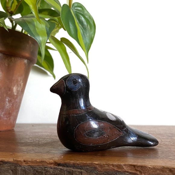 VTG Folk Art Mexican Pottery Decorative Bird Sitting Dove Black Figurine Boho